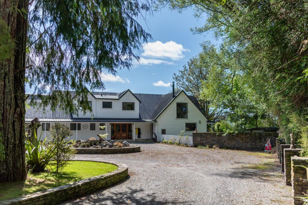 Westholm Lodge Harihari Exteriér fotografie