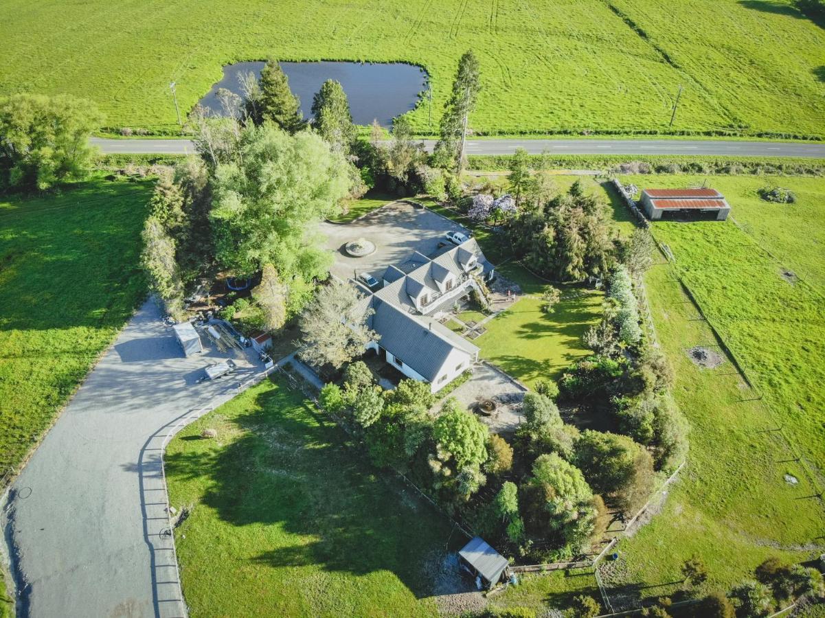 Westholm Lodge Harihari Exteriér fotografie