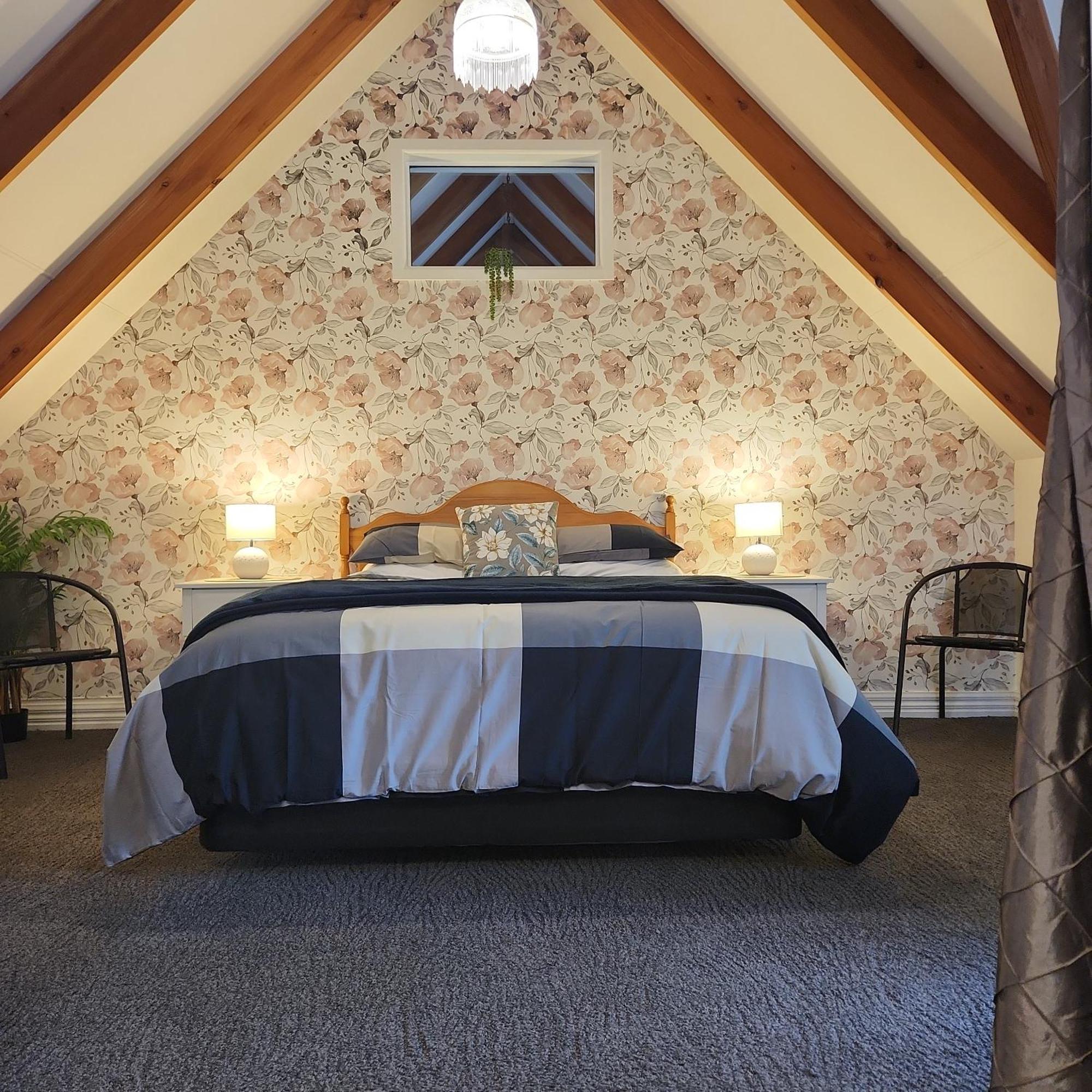 Westholm Lodge Harihari Exteriér fotografie